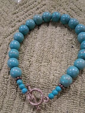 Turquoise Beaded Toggle Bracelet